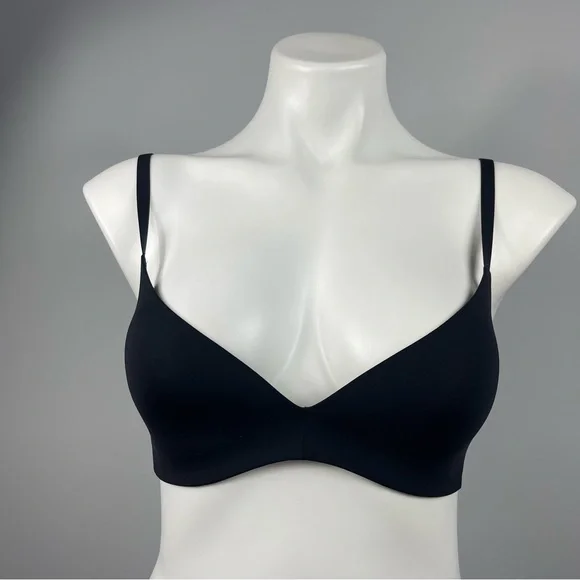 Lululemon Take Shape Bra in Black Padded Push Up Wireless Wire Free Bralette 32C - Picture 6 of 15